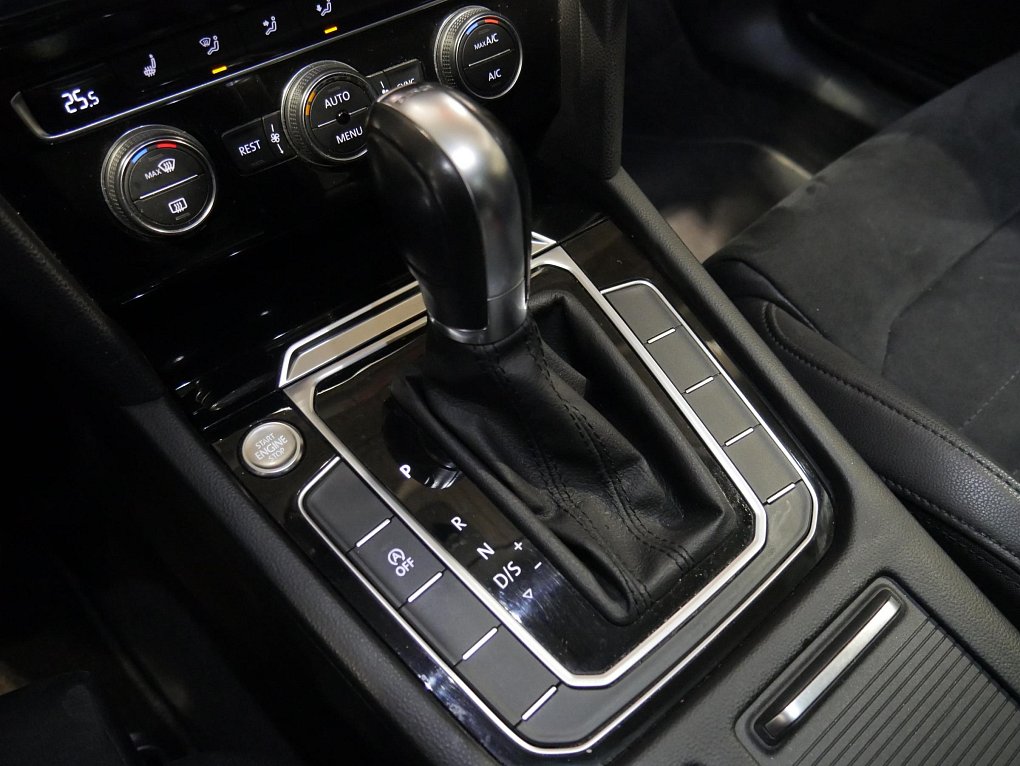 Volkswagen Passat 2.0TDi 