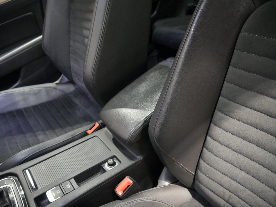 Volkswagen Passat 2.0TDi 