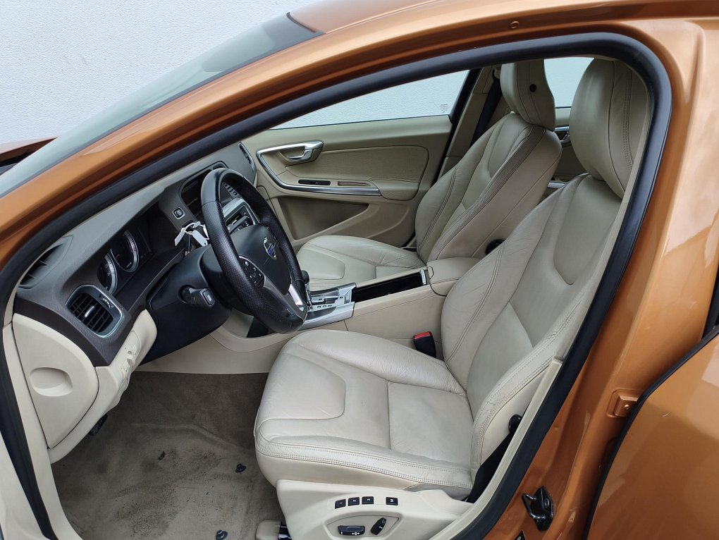 Volvo S60 2.0 T Summum