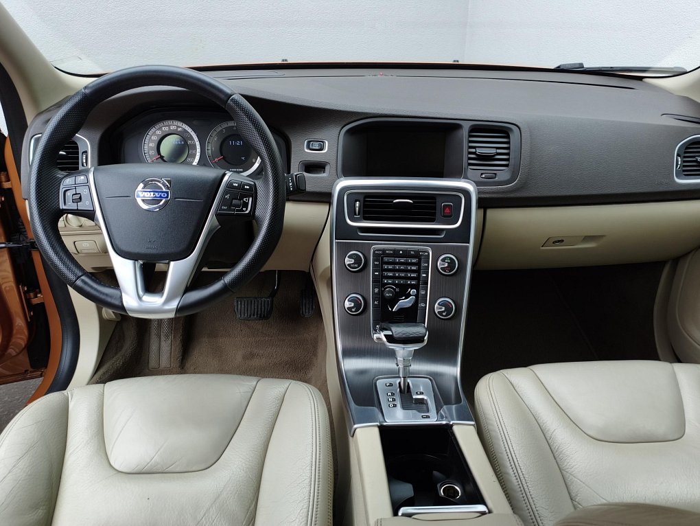 Volvo S60 2.0 T Summum