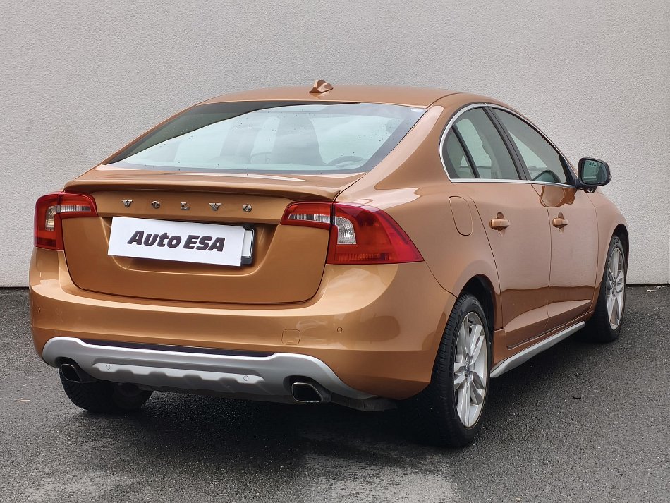 Volvo S60 2.0 T Summum