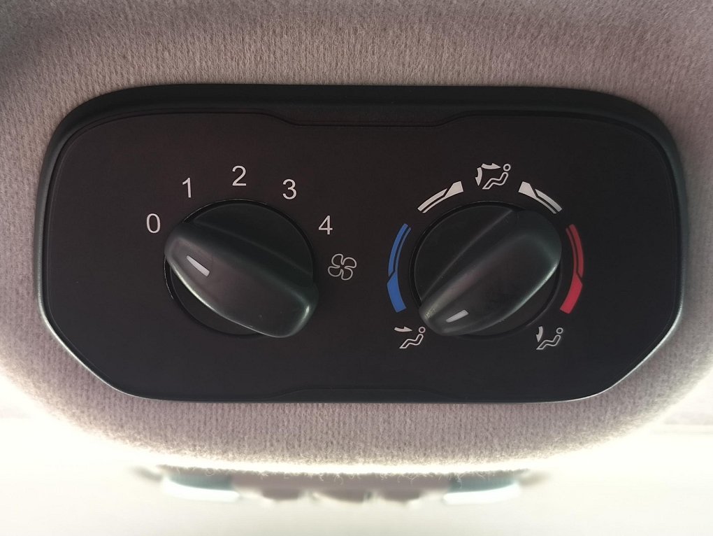 Ford Tourneo Custom 2.2TDCi Trend L2