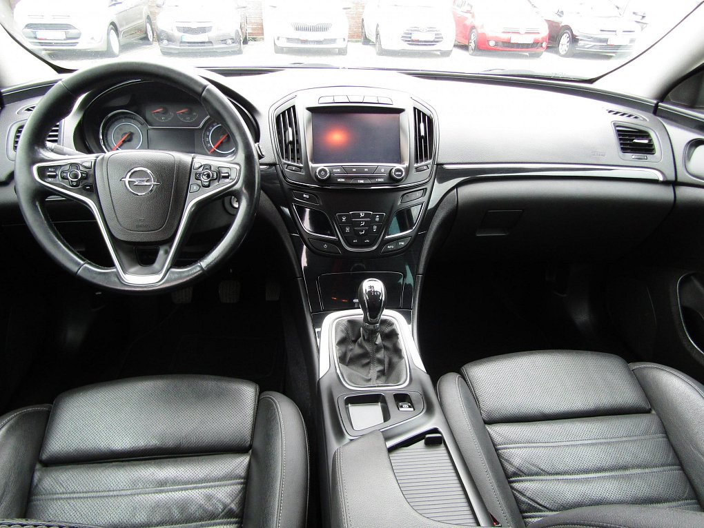 Opel Insignia 1.6CDTi 