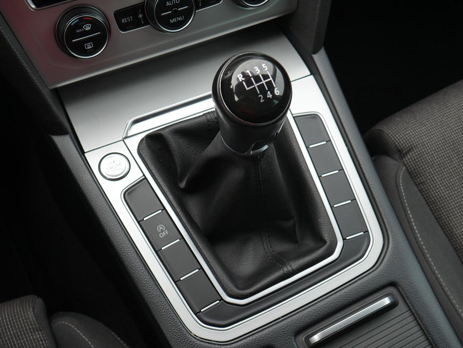 Volkswagen Passat 2.0 TDi 