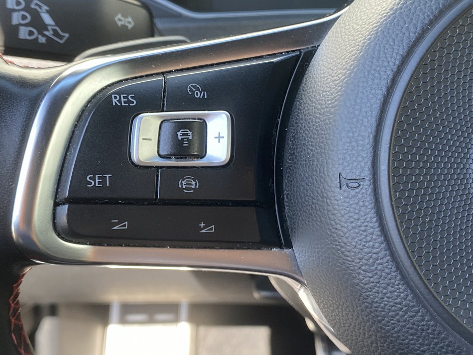 Volkswagen T-Roc 1.5 TSi R-Line
