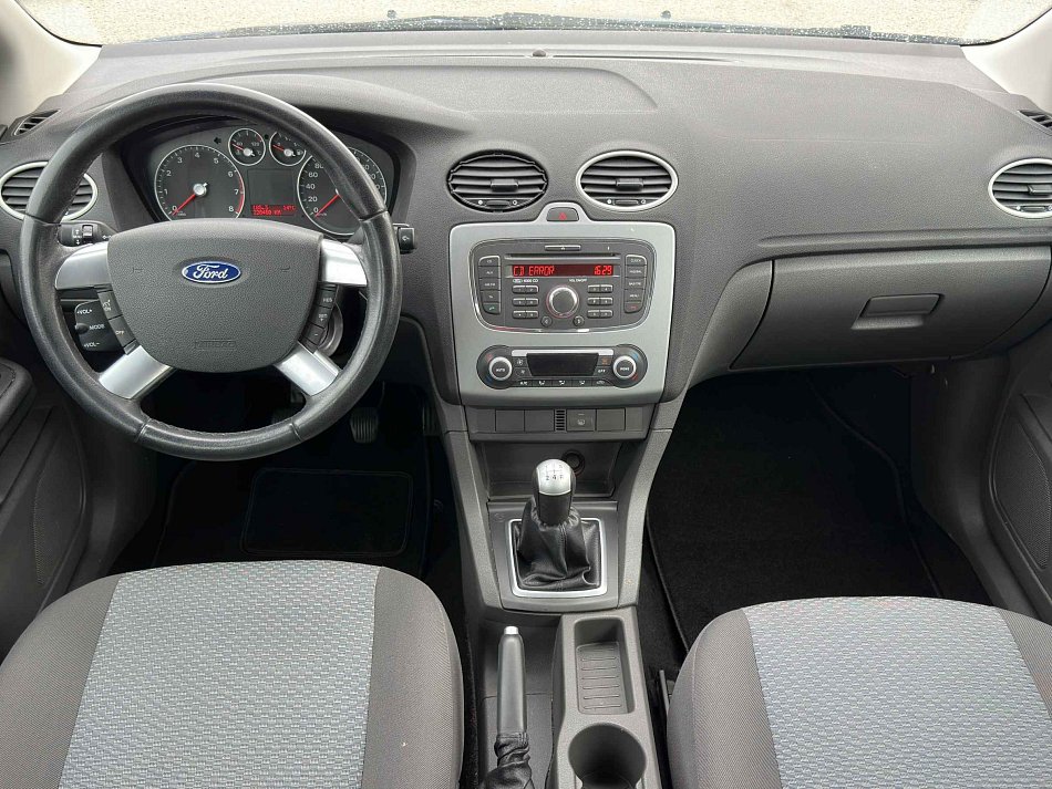 Ford Focus 1.6 16V 