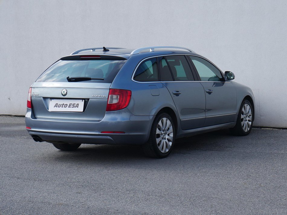 Škoda Superb II 2.0TDi Elegance