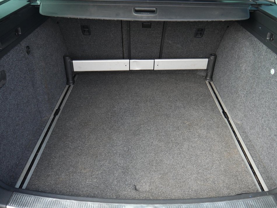 Škoda Superb II 2.0TDi Elegance