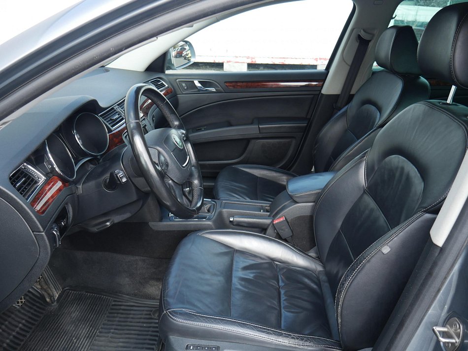 Škoda Superb II 2.0TDi Elegance
