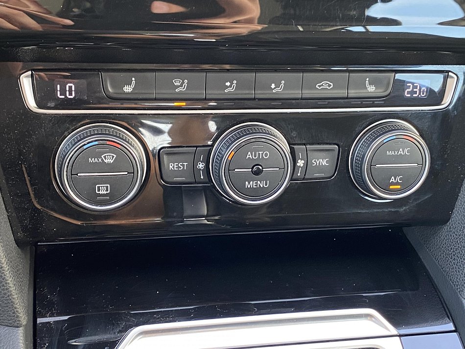 Volkswagen Passat 2.0 TDi Highline
