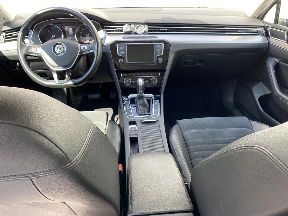 Volkswagen Passat 2.0 TDi Highline