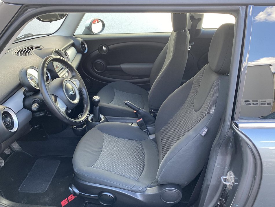 Mini Cooper 1.6i 