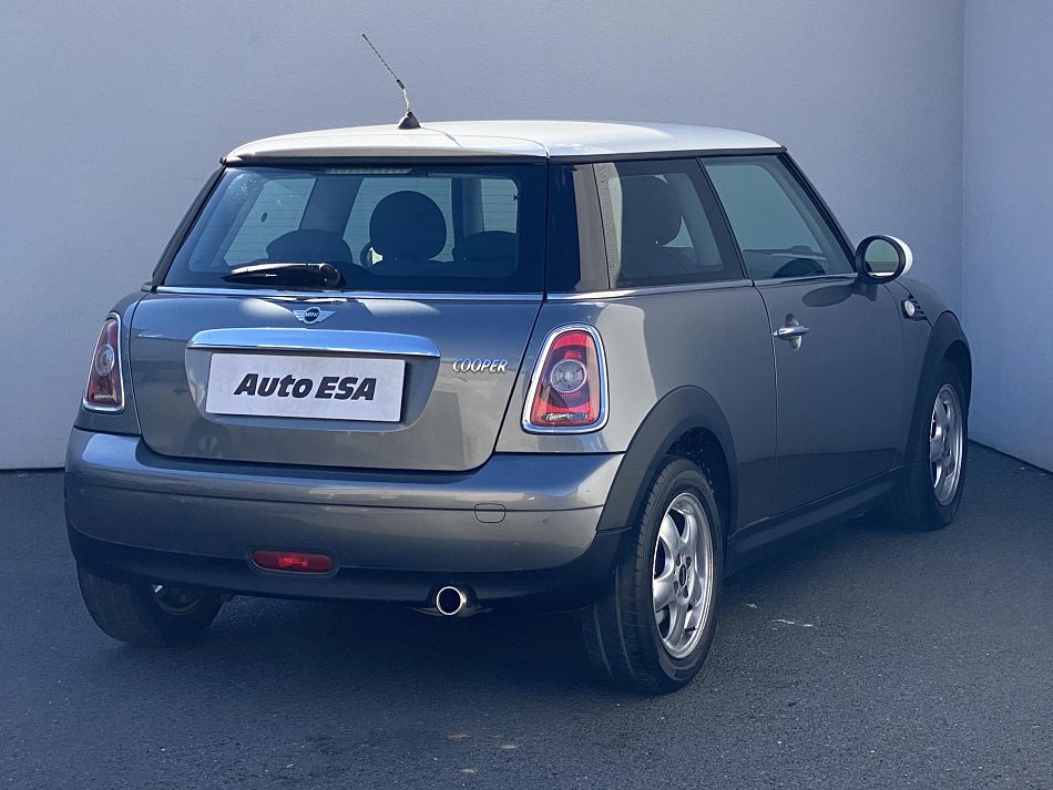 Mini Cooper 1.6i 