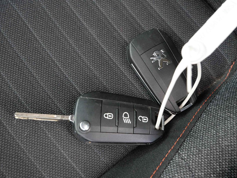 Peugeot 2008 1.5 HDi Active
