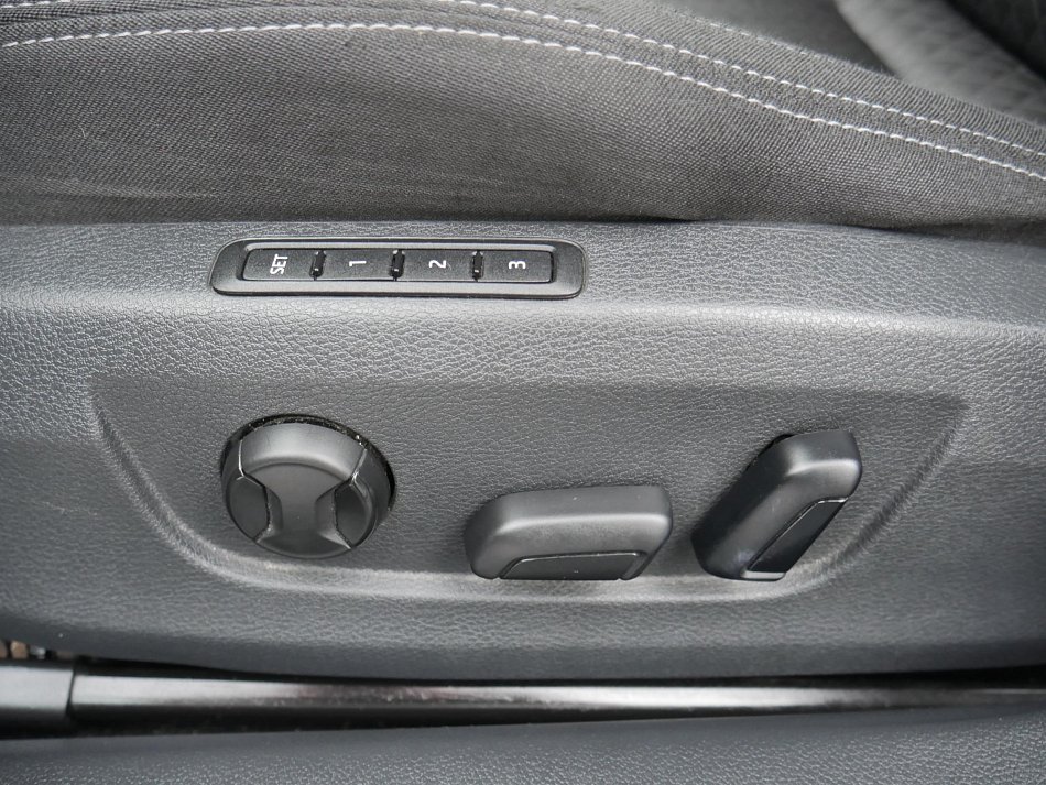 Škoda Superb III 2.0 TDi Style