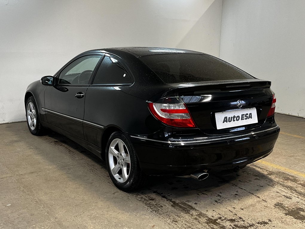 Mercedes-Benz Třída C 2.5 V6  C230