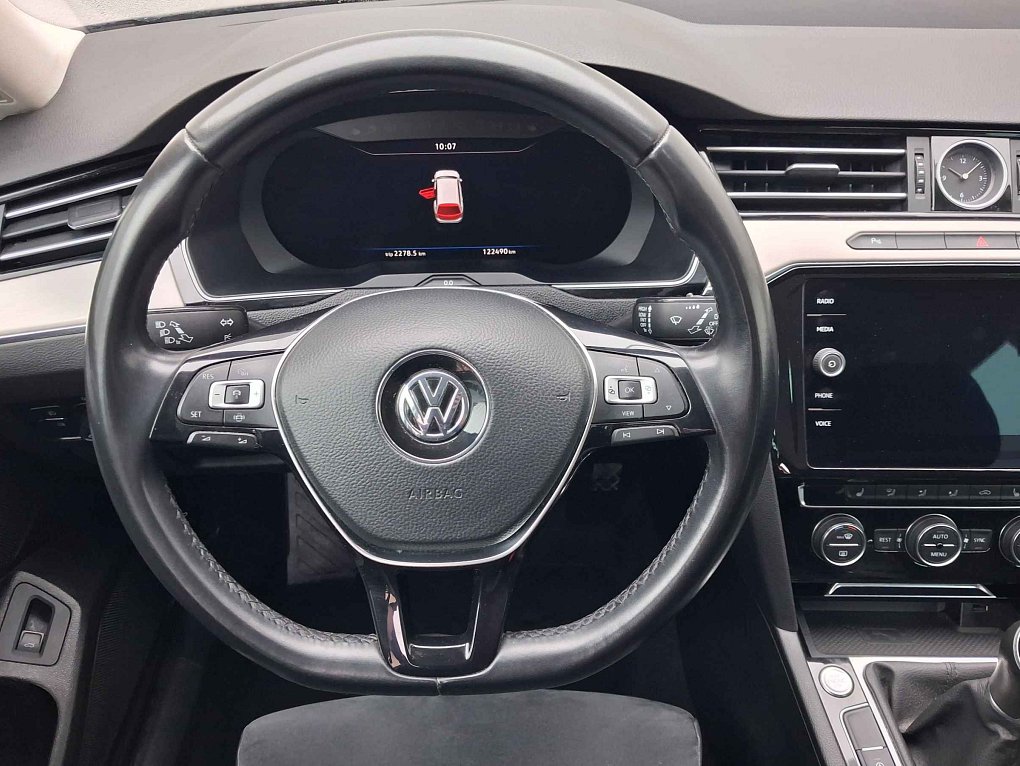 Volkswagen Passat 1.5TSi Highline