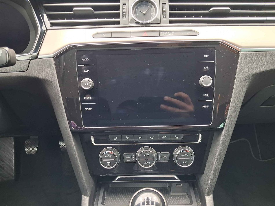 Volkswagen Passat 1.5TSi Highline