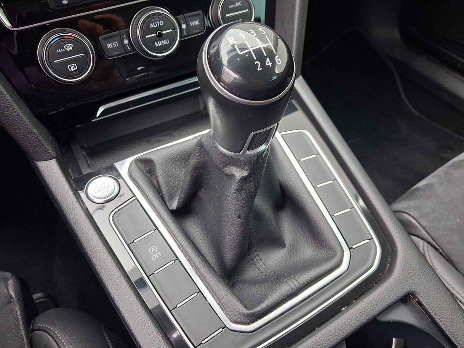 Volkswagen Passat 1.5TSi Highline