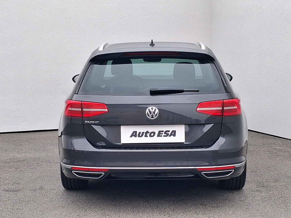 Volkswagen Passat 1.5TSi Highline