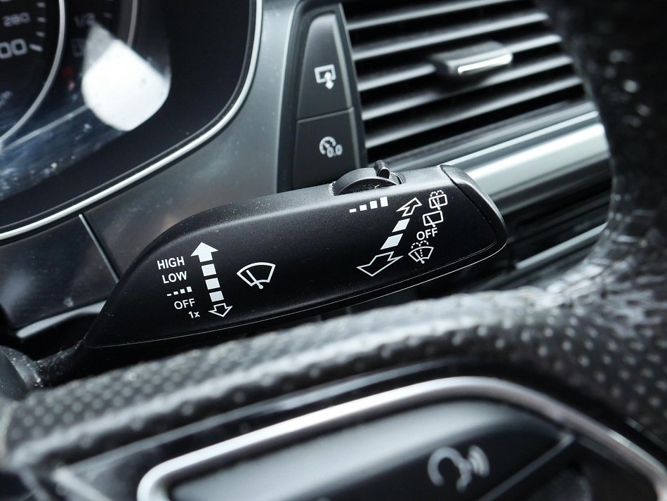 Audi A6 2.0 TDi S-line