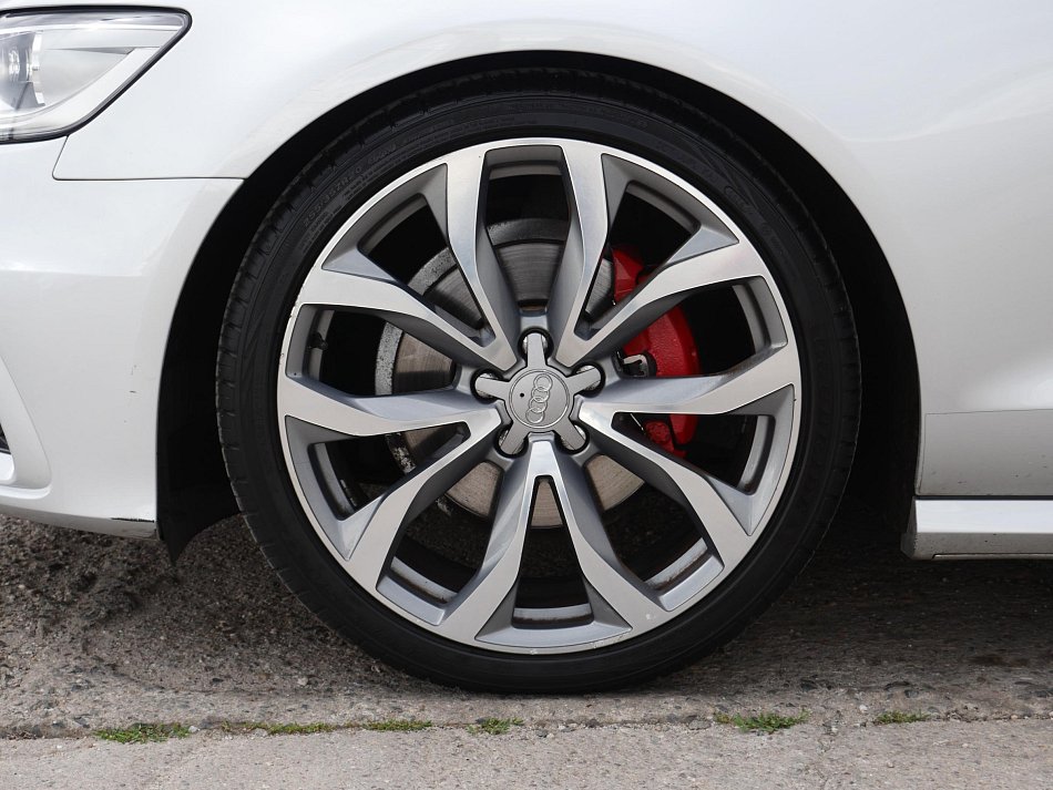 Audi A6 2.0 TDi S-line