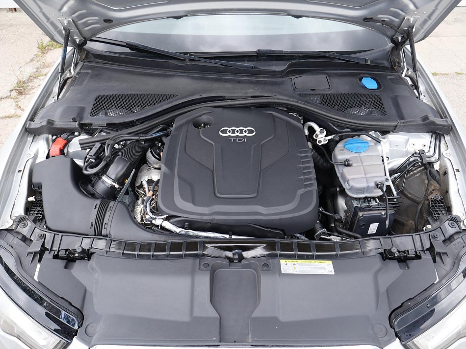Audi A6 2.0 TDi S-line