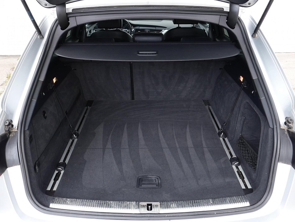 Audi A6 2.0 TDi S-line