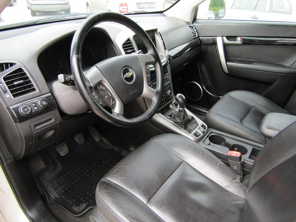 Chevrolet Captiva 2.2VCDi  4x4, 7míst