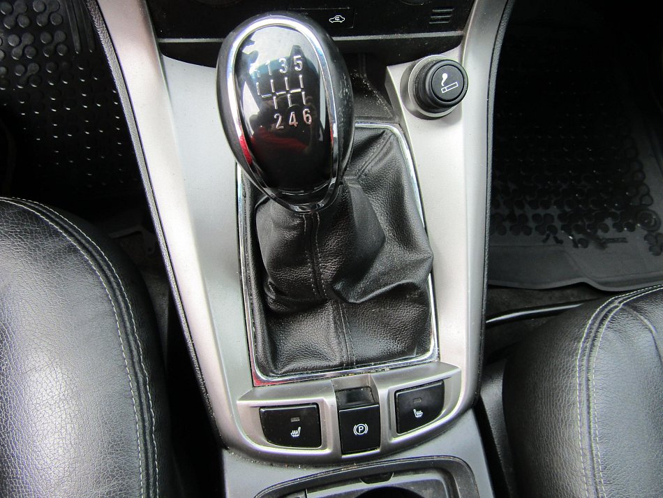 Chevrolet Captiva 2.2VCDi  4x4, 7míst
