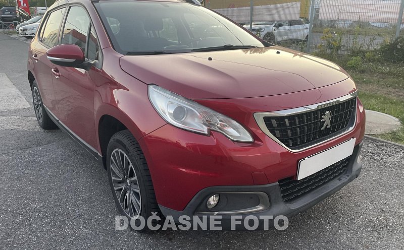 Peugeot 2008 1.2 PT 