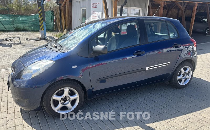 Toyota Yaris 1.3i 