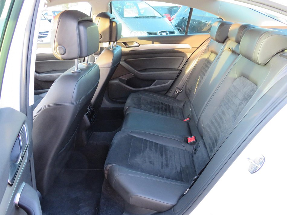 Volkswagen Passat 2.0TDI Highline
