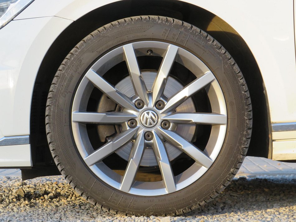 Volkswagen Passat 2.0TDI Highline