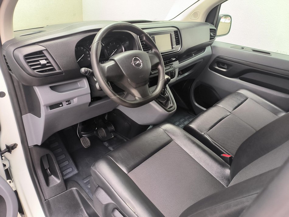 Opel Vivaro 2.0CDTi  L3 DÍLNA
