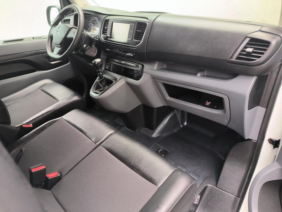 Opel Vivaro 2.0CDTi  L3 DÍLNA
