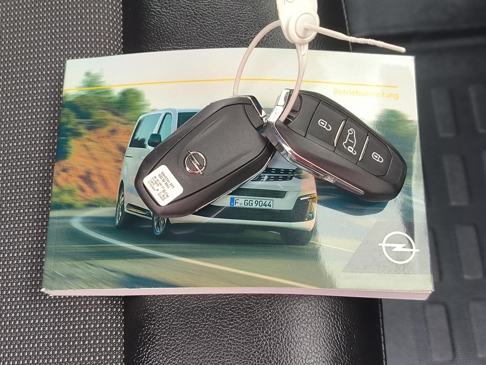Opel Vivaro 2.0CDTi  L3 DÍLNA