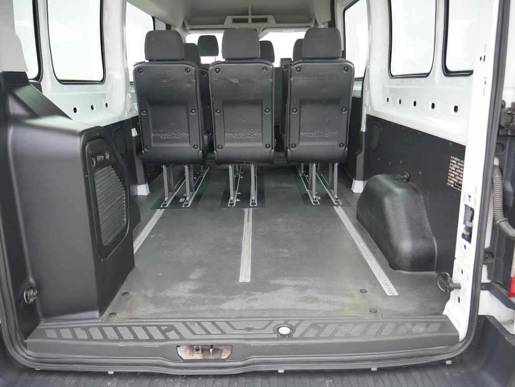 Ford Transit 2.2TDCi Trend L3H2 9míst