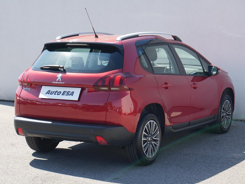 Peugeot 2008 1.2 PT 