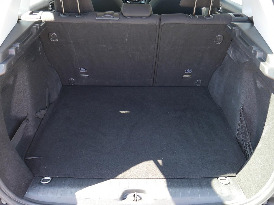 Peugeot 2008 1.2 PT 
