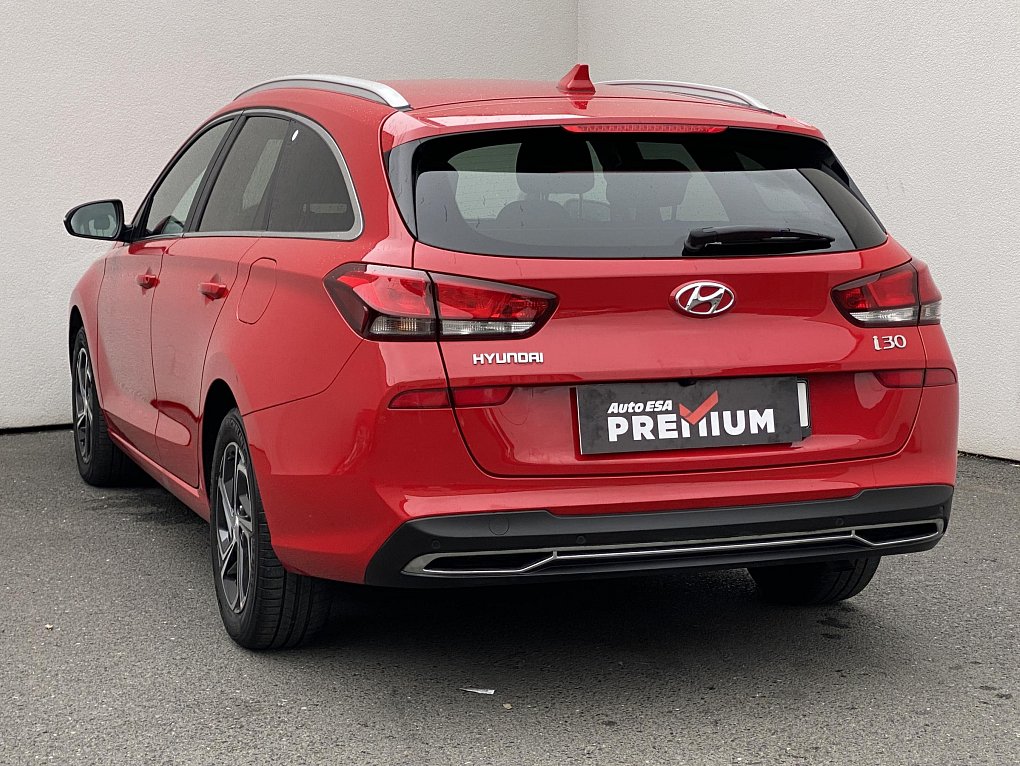 Hyundai I30 1.5 DPi Smart