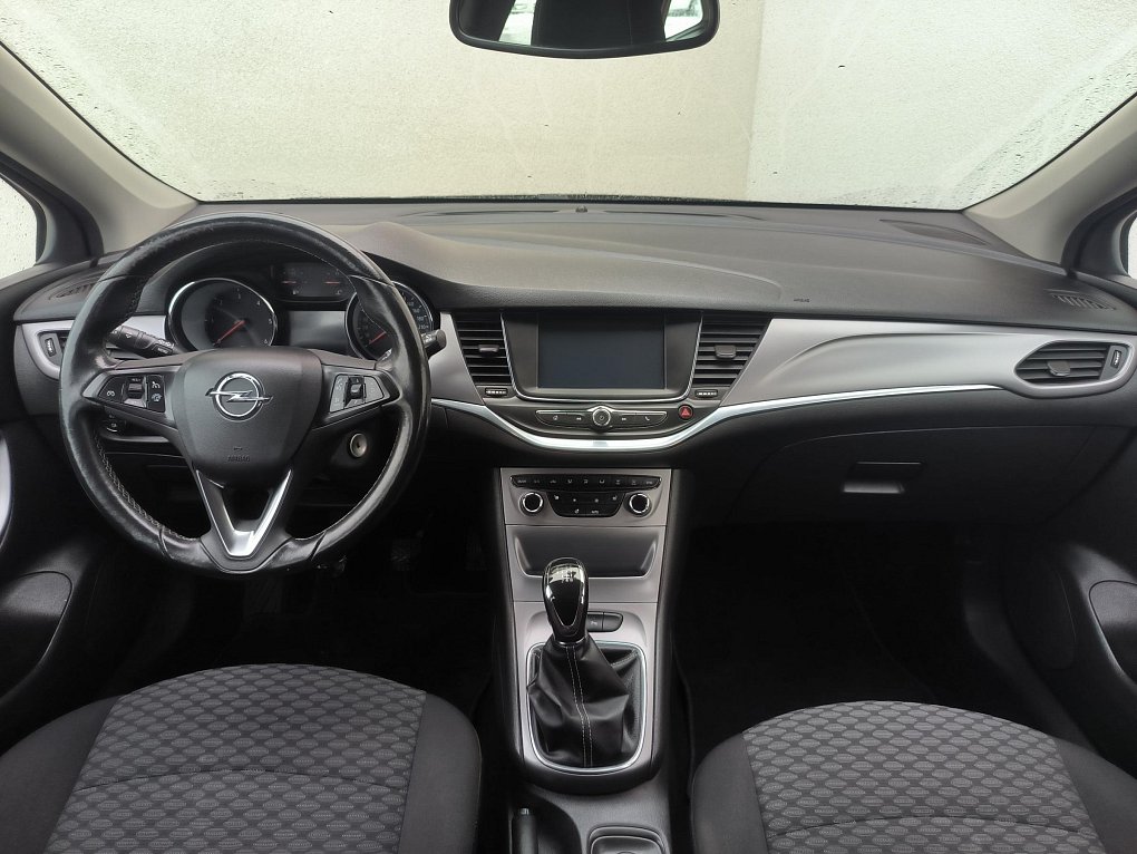 Opel Astra 1.6CDTi 