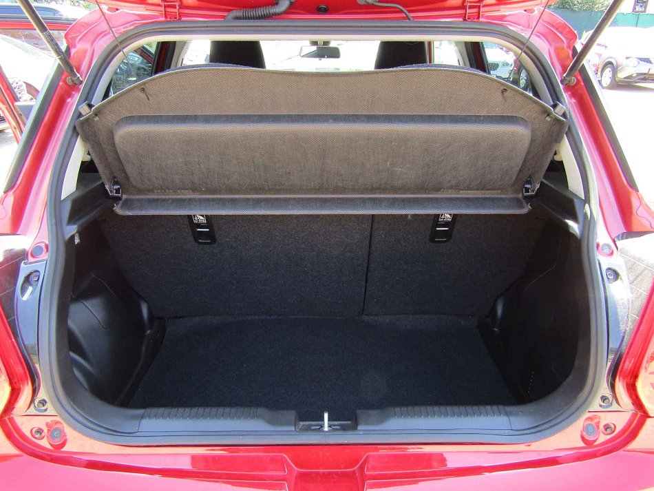 Suzuki Swift 1.2i 