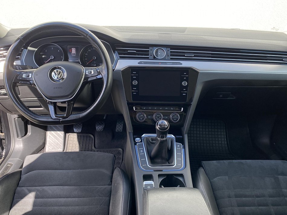 Volkswagen Passat 2.0 TDi Highline