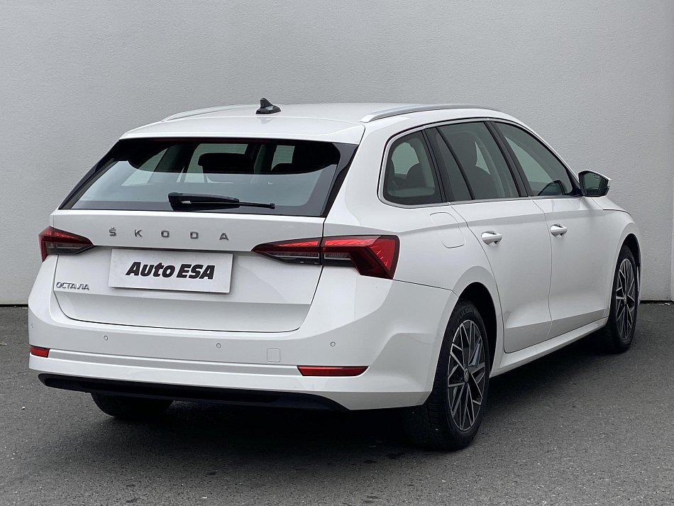 Škoda Octavia IV 1.5 TSi Style