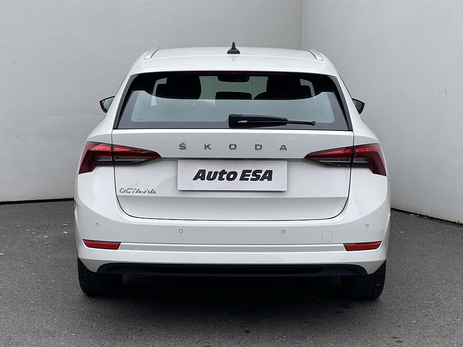 Škoda Octavia IV 1.5 TSi Style
