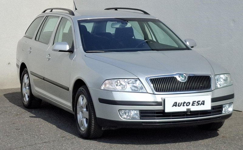 Škoda Octavia II 1.6 FSi Elegance