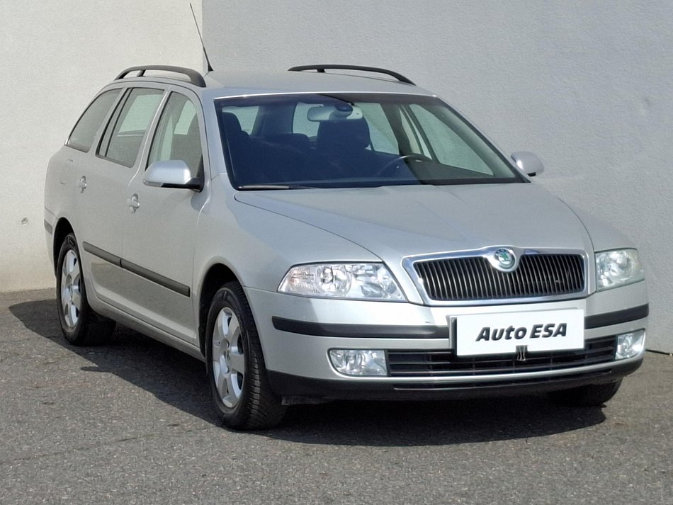 Škoda Octavia II 1.6 FSi Elegance