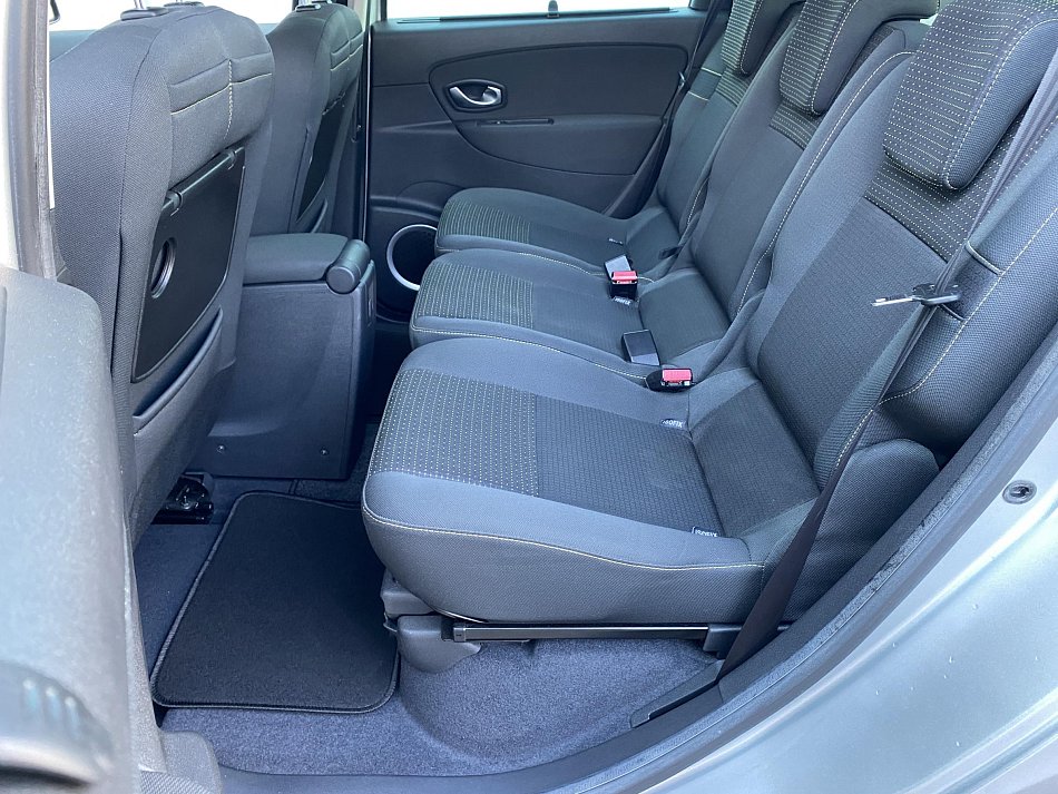 Renault Scénic 2.0dCi Dynamique