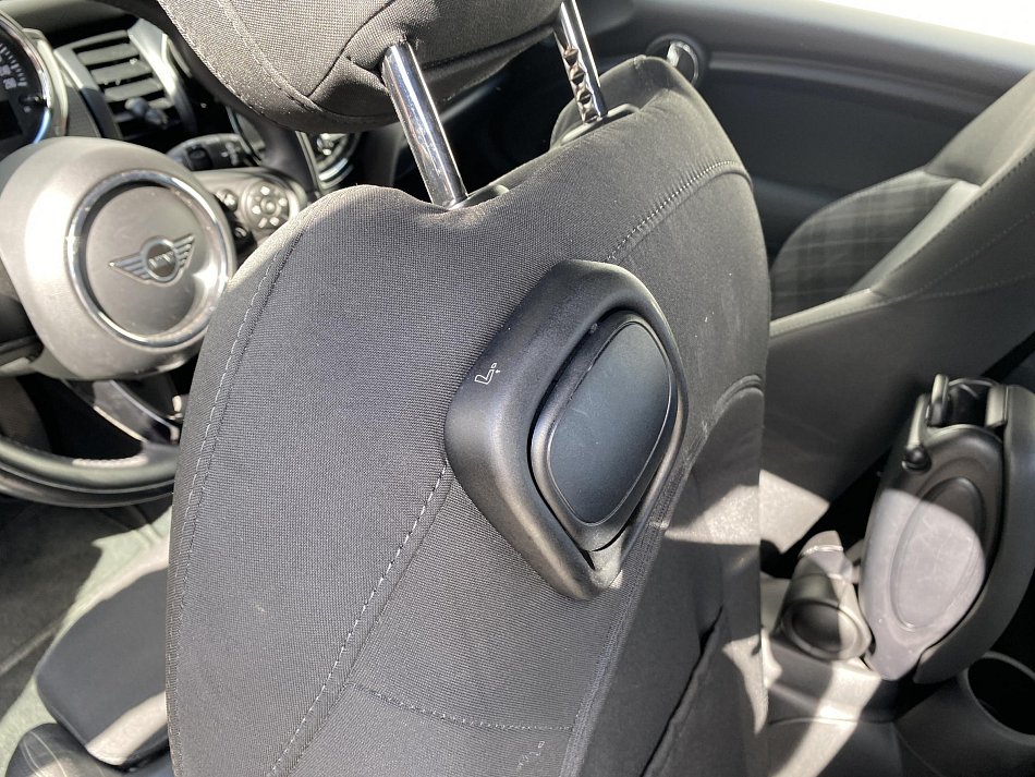 Mini Cooper 1.5 i 